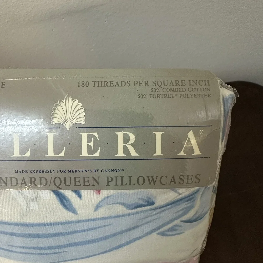 Vintage Galleria No Iron Percale Pastels 2- Standard Pillowcases NEW NOS